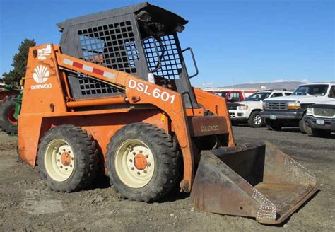 daewoo 205 skid steer specs|daewoo dsl601.